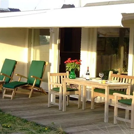 Vila In Bergenaanzee With Swimming Pool Bergen aan Zee