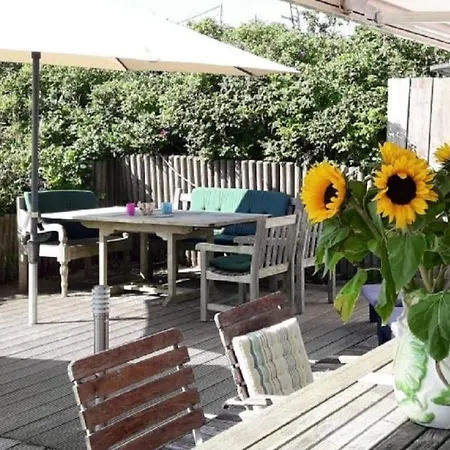Вилла In Bergenaanzee With Swimming Pool
